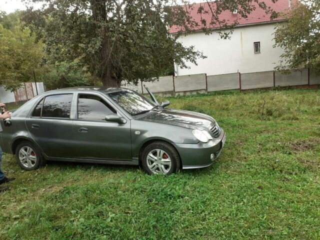 Сірий Джилі ЦК, об'ємом двигуна 1.5 л та пробігом 120 тис. км за 1999 $, фото 1 на Automoto.ua