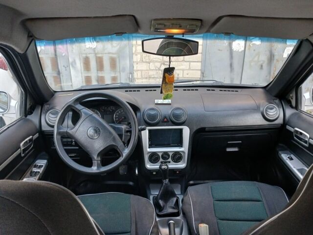 Серый Джили ЦК, объемом двигателя 1.5 л и пробегом 200 тыс. км за 1500 $, фото 1 на Automoto.ua