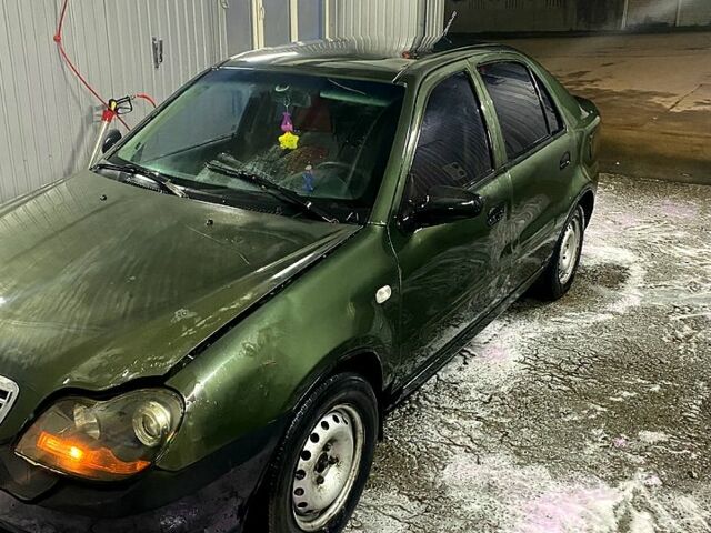 Зелений Джилі ЦК, об'ємом двигуна 1.5 л та пробігом 200 тис. км за 1300 $, фото 1 на Automoto.ua