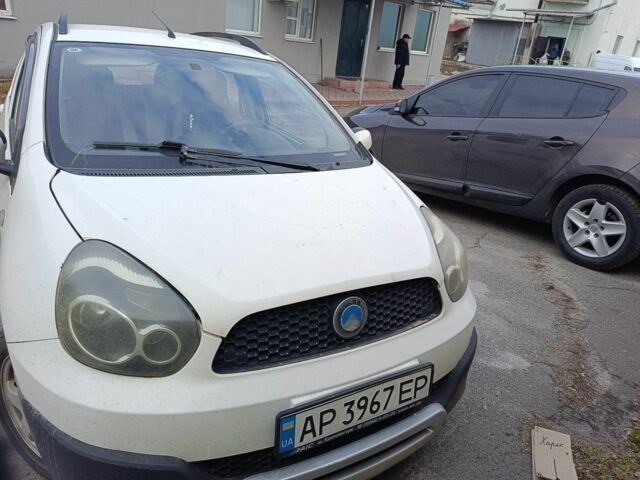 Білий Джилі Інша, об'ємом двигуна 1.3 л та пробігом 93 тис. км за 2200 $, фото 1 на Automoto.ua