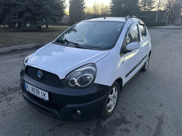 Белый Джили Другая, объемом двигателя 1.3 л и пробегом 232 тыс. км за 2999 $, фото 1 на Automoto.ua