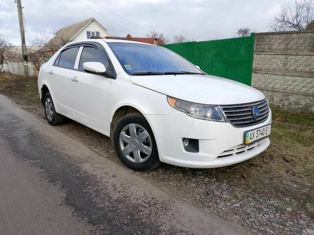 Білий Джилі Інша, об'ємом двигуна 1.5 л та пробігом 196 тис. км за 3800 $, фото 1 на Automoto.ua