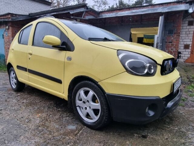 Желтый Джили Другая, объемом двигателя 1.3 л и пробегом 114 тыс. км за 2500 $, фото 1 на Automoto.ua