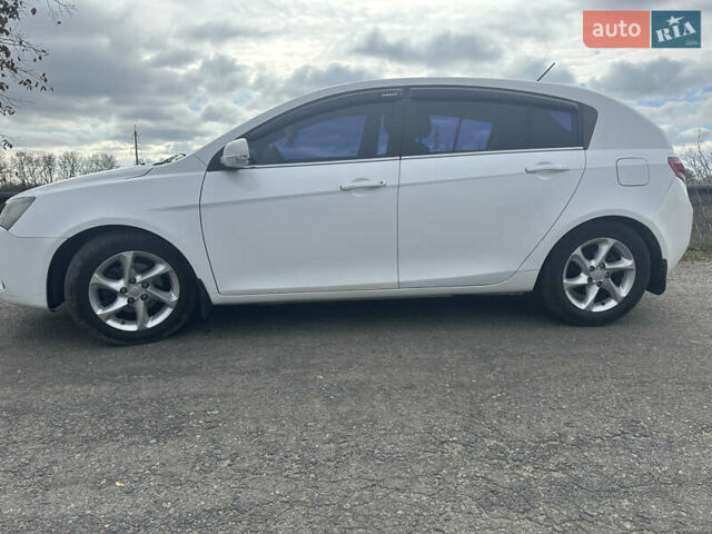 Білий Джилі Емгранд 7 (EC7), об'ємом двигуна 1.79 л та пробігом 107 тис. км за 4999 $, фото 1 на Automoto.ua