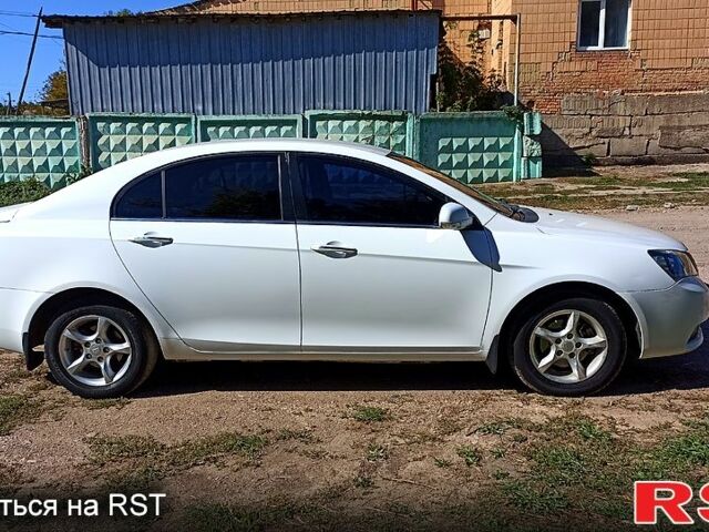 Джили Эмгранд 7 (EC7) 2013 в Бобринце на Automoto.ua Белый Джили Эмгранд 7 (EC7), объемом двигателя 1.5 л и пробегом 133 тыс. км за 3300 $, фото 1 на Automoto.ua