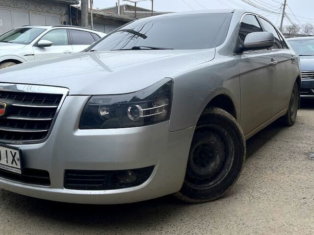 Сірий Джилі Emgrand 8 (EC8), об'ємом двигуна 2 л та пробігом 120 тис. км за 3999 $, фото 1 на Automoto.ua