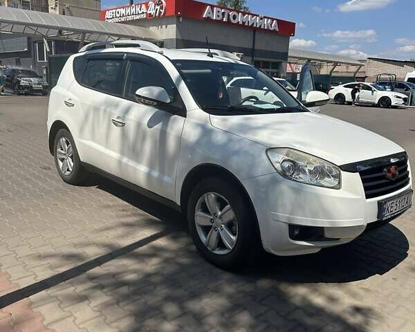 Белый Джили Эмгранд Х7, объемом двигателя 1.79 л и пробегом 181 тыс. км за 6300 $, фото 1 на Automoto.ua