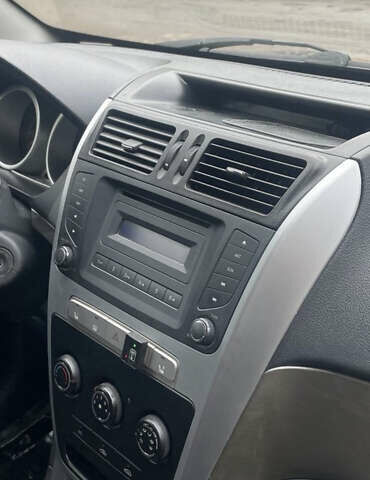 Черный Джили Эмгранд Х7, объемом двигателя 1.8 л и пробегом 180 тыс. км за 5300 $, фото 1 на Automoto.ua