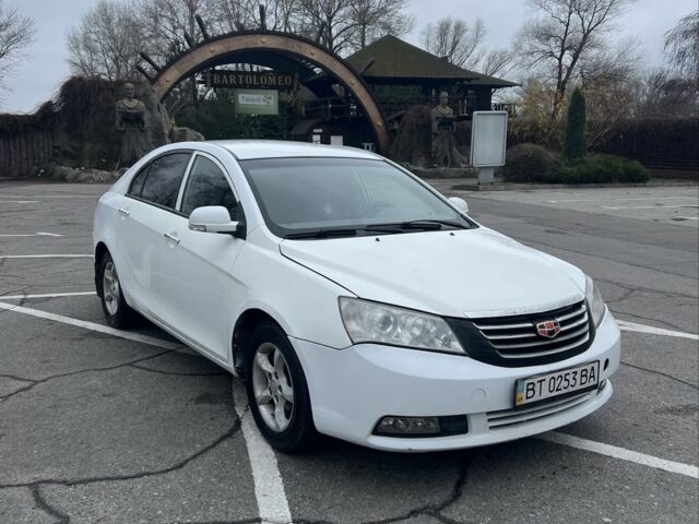 Білий Джилі Емгранд, об'ємом двигуна 1.8 л та пробігом 231 тис. км за 3200 $, фото 1 на Automoto.ua