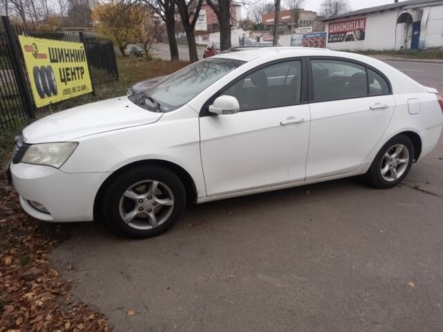 Белый Джили Эмгранд, объемом двигателя 1.8 л и пробегом 66 тыс. км за 3900 $, фото 1 на Automoto.ua