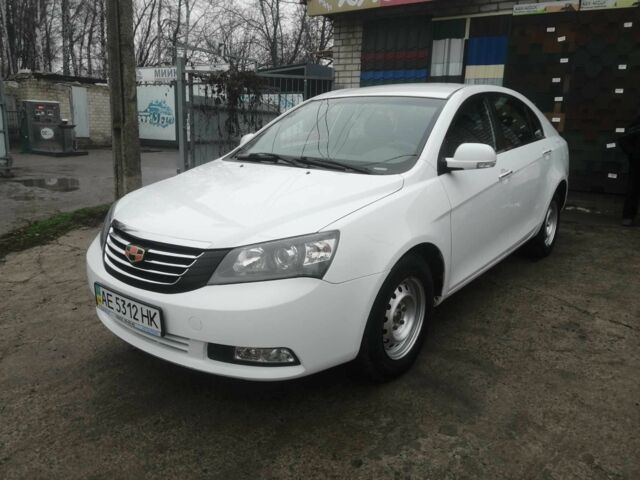 Белый Джили Эмгранд, объемом двигателя 1.8 л и пробегом 108 тыс. км за 5200 $, фото 1 на Automoto.ua