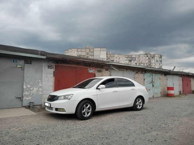 Білий Джилі Емгранд, об'ємом двигуна 1.8 л та пробігом 190 тис. км за 5300 $, фото 1 на Automoto.ua