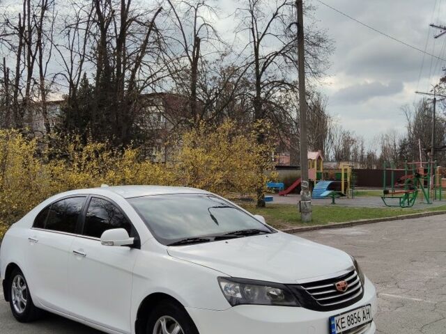 Білий Джилі Емгранд, об'ємом двигуна 1.5 л та пробігом 151 тис. км за 3900 $, фото 1 на Automoto.ua