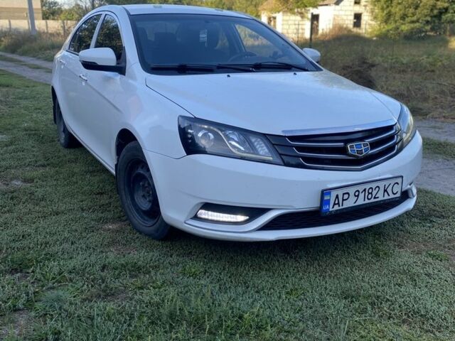 Білий Джилі Емгранд, об'ємом двигуна 1.5 л та пробігом 197 тис. км за 5500 $, фото 1 на Automoto.ua