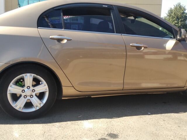 Бежевый Джили Эмгранд, объемом двигателя 1.8 л и пробегом 138 тыс. км за 4850 $, фото 1 на Automoto.ua