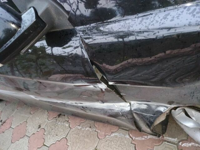 Черный Джили Эмгранд, объемом двигателя 1.8 л и пробегом 150 тыс. км за 2000 $, фото 1 на Automoto.ua