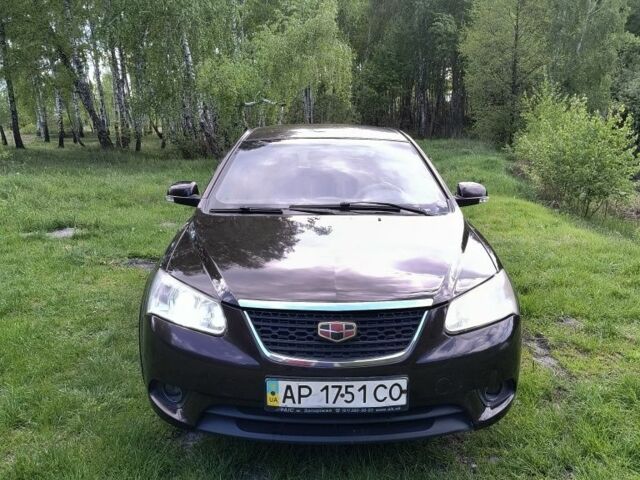 Красный Джили Эмгранд, объемом двигателя 1.8 л и пробегом 270 тыс. км за 4200 $, фото 1 на Automoto.ua