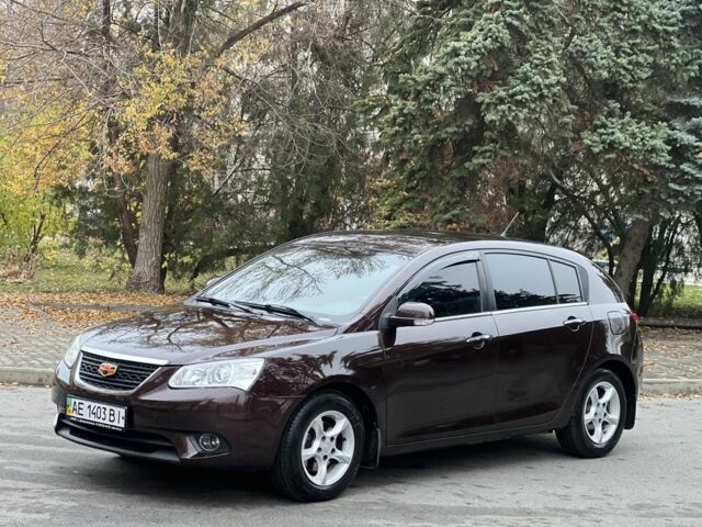 Красный Джили Эмгранд, объемом двигателя 1.8 л и пробегом 81 тыс. км за 4500 $, фото 1 на Automoto.ua