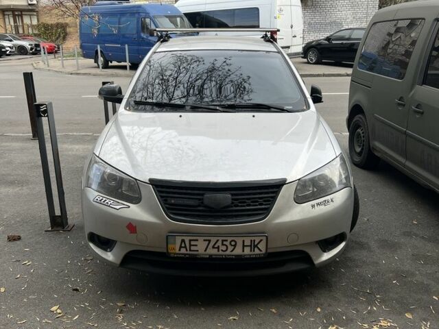 Сірий Джилі Емгранд, об'ємом двигуна 1.5 л та пробігом 140 тис. км за 5000 $, фото 1 на Automoto.ua