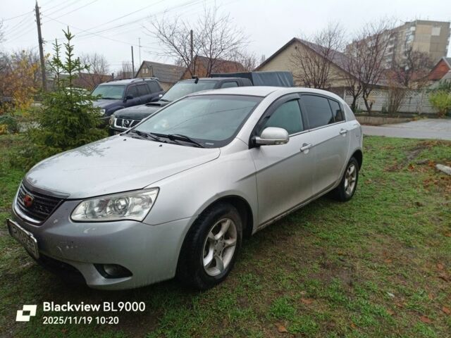 Серый Джили Эмгранд, объемом двигателя 1.5 л и пробегом 160 тыс. км за 5000 $, фото 1 на Automoto.ua