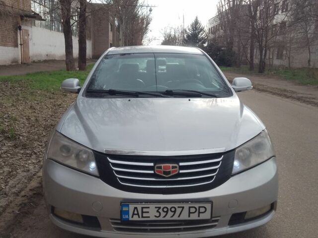 Серый Джили Эмгранд, объемом двигателя 1.8 л и пробегом 370 тыс. км за 3650 $, фото 1 на Automoto.ua