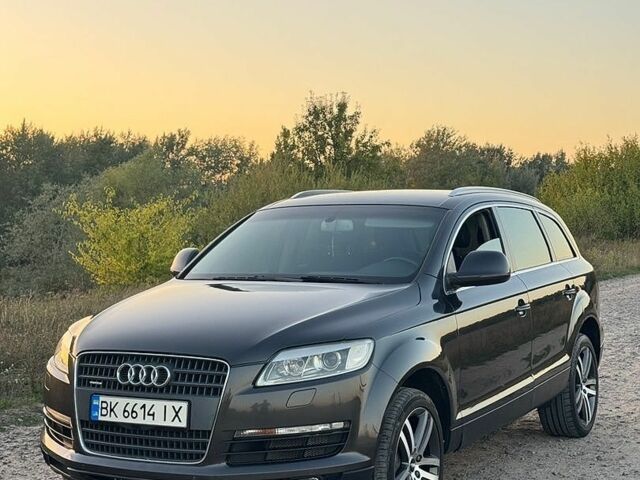 Сірий Джилі Емгранд, об'ємом двигуна 1.8 л та пробігом 230 тис. км за 4221 $, фото 1 на Automoto.ua