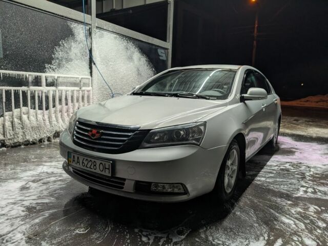 Серый Джили Эмгранд, объемом двигателя 1.5 л и пробегом 118 тыс. км за 4200 $, фото 1 на Automoto.ua