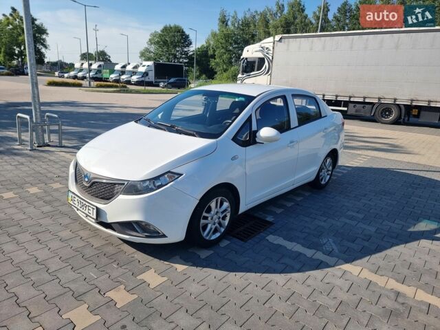 Белый Джили ГЦ5, объемом двигателя 1.5 л и пробегом 54 тыс. км за 3500 $, фото 1 на Automoto.ua
