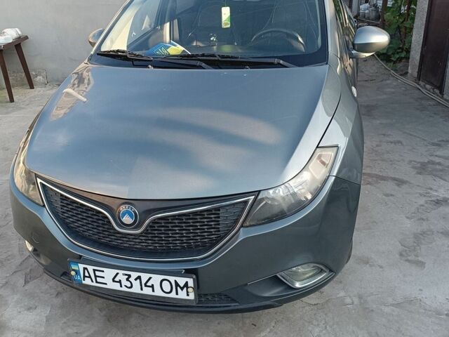 Сірий Джилі ГЦ5, об'ємом двигуна 1.5 л та пробігом 112 тис. км за 4300 $, фото 1 на Automoto.ua
