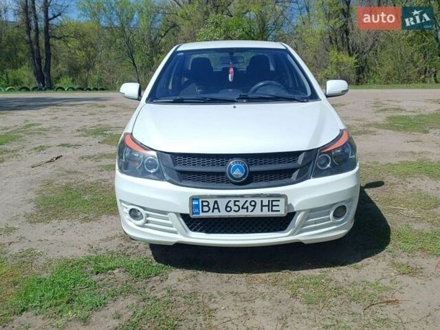 Белый Джили ГЦ6, объемом двигателя 1.5 л и пробегом 193 тыс. км за 3500 $, фото 1 на Automoto.ua