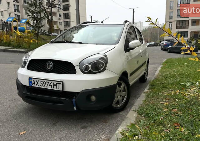 Білий Джилі ГХ2, об'ємом двигуна 1.34 л та пробігом 186 тис. км за 2800 $, фото 1 на Automoto.ua