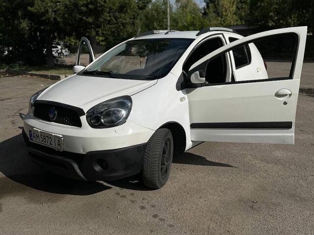 Білий Джилі ГХ2, об'ємом двигуна 1.3 л та пробігом 164 тис. км за 3000 $, фото 1 на Automoto.ua