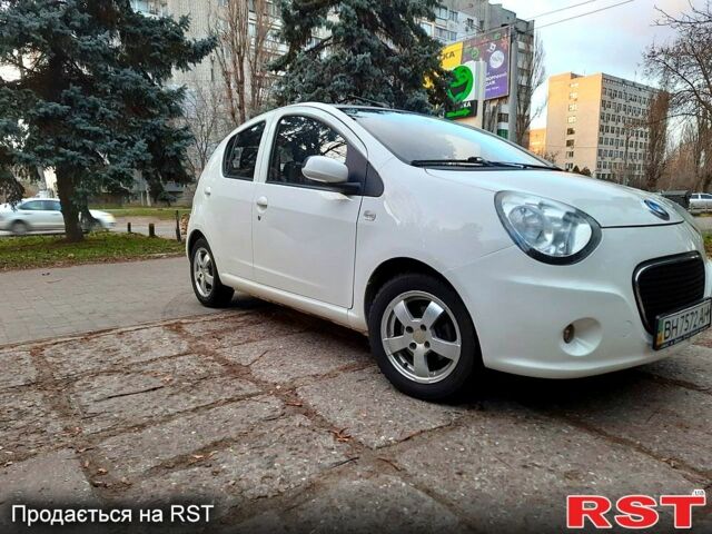 Белый Джили ЛЦ, объемом двигателя 1.3 л и пробегом 120 тыс. км за 3300 $, фото 1 на Automoto.ua