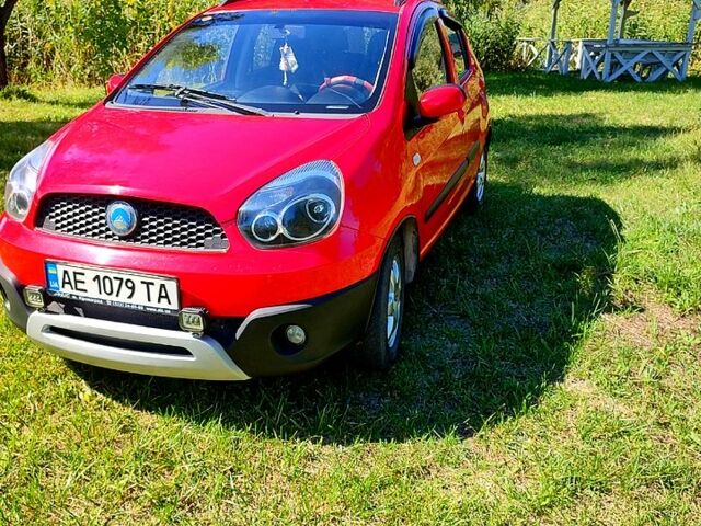 Джили ЛЦ 2012 в Кривом Роге на Automoto.ua Красный Джили ЛЦ, объемом двигателя 1.3 л и пробегом 129 тыс. км за 3000 $, фото 1 на Automoto.ua