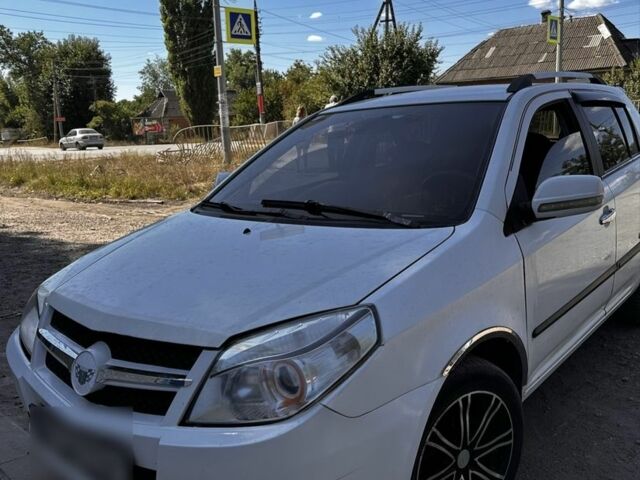 Білий Джилі МК Крос, об'ємом двигуна 1.5 л та пробігом 277 тис. км за 3000 $, фото 1 на Automoto.ua