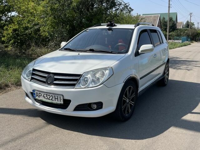 Білий Джилі МК Крос, об'ємом двигуна 1.5 л та пробігом 250 тис. км за 2507 $, фото 1 на Automoto.ua