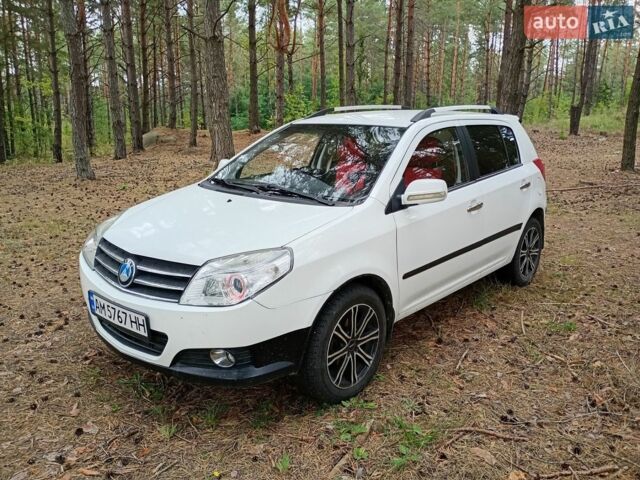 Білий Джилі МК Крос, об'ємом двигуна 1.5 л та пробігом 225 тис. км за 2400 $, фото 1 на Automoto.ua