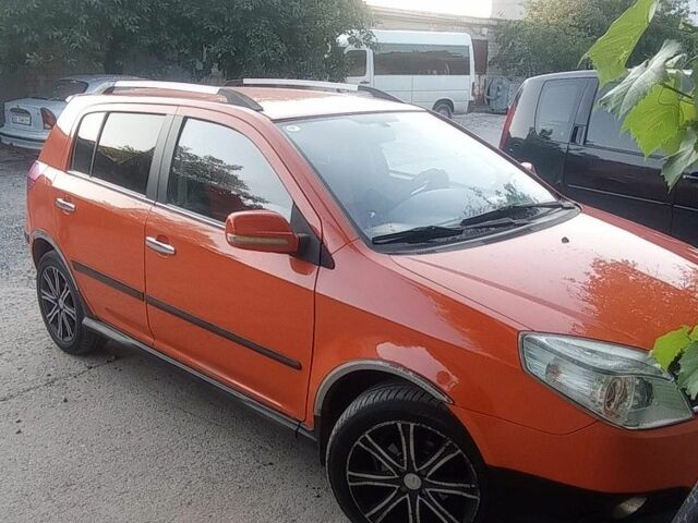 Желтый Джили МК Кросс, объемом двигателя 0 л и пробегом 113 тыс. км за 3600 $, фото 1 на Automoto.ua