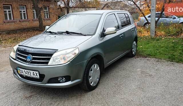 Серый Джили МК Кросс, объемом двигателя 1.5 л и пробегом 90 тыс. км за 2900 $, фото 1 на Automoto.ua