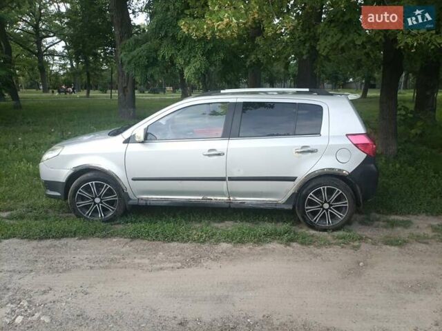 Джилі МК Крос 2013 у Харкові на Automoto.ua Сірий Джилі МК Крос, об'ємом двигуна 1.5 л та пробігом 117 тис. км за 2800 $, фото 1 на Automoto.ua