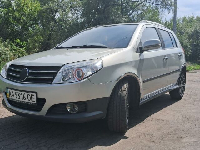 Сірий Джилі МК Крос, об'ємом двигуна 1.5 л та пробігом 101 тис. км за 4300 $, фото 1 на Automoto.ua