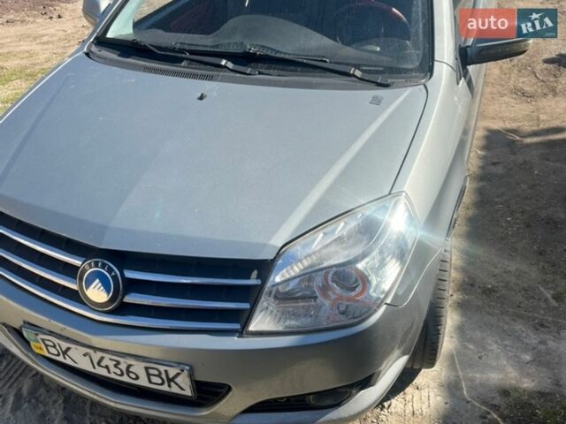 Серый Джили МК Кросс, объемом двигателя 1.5 л и пробегом 180 тыс. км за 3100 $, фото 1 на Automoto.ua