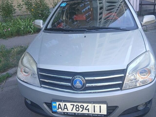Сірий Джилі МК Крос, об'ємом двигуна 1.5 л та пробігом 92 тис. км за 3800 $, фото 1 на Automoto.ua