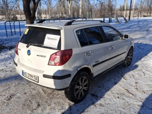 Белый Джили МК, объемом двигателя 1.5 л и пробегом 8 тыс. км за 4000 $, фото 1 на Automoto.ua