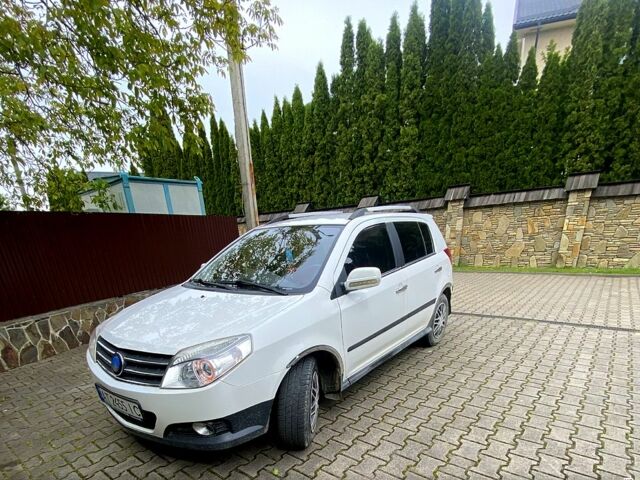 Белый Джили МК, объемом двигателя 1.5 л и пробегом 300 тыс. км за 3000 $, фото 1 на Automoto.ua