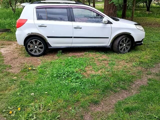 Белый Джили МК, объемом двигателя 1.5 л и пробегом 115 тыс. км за 3800 $, фото 1 на Automoto.ua