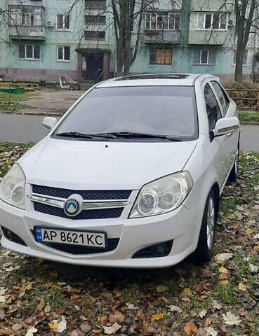 Белый Джили МК, объемом двигателя 1.59 л и пробегом 95 тыс. км за 2600 $, фото 1 на Automoto.ua