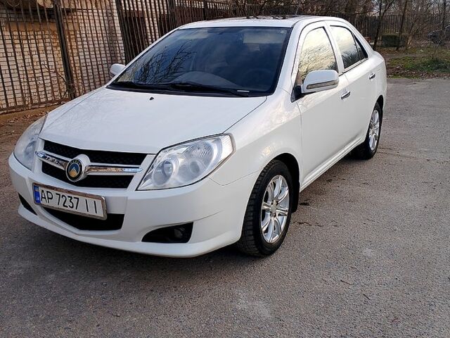 Білий Джилі МК, об'ємом двигуна 1.6 л та пробігом 900 тис. км за 3200 $, фото 1 на Automoto.ua