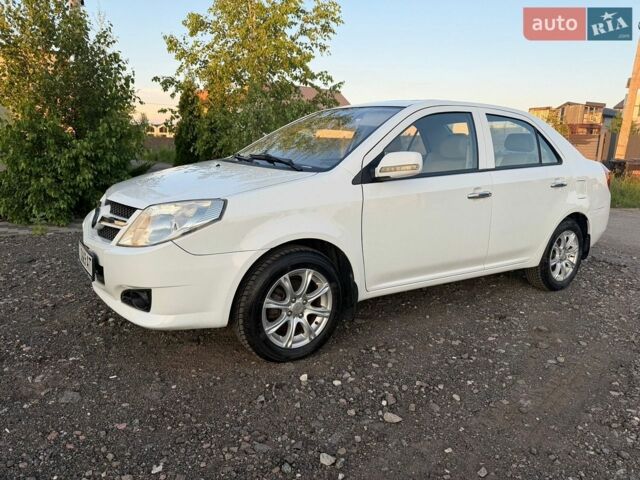 Белый Джили МК, объемом двигателя 1.6 л и пробегом 7 тыс. км за 4150 $, фото 1 на Automoto.ua