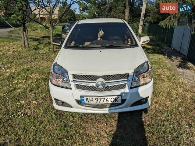 Белый Джили МК, объемом двигателя 1.59 л и пробегом 136 тыс. км за 2800 $, фото 1 на Automoto.ua